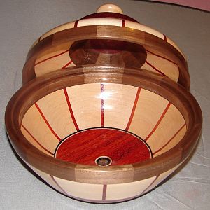 Compound staved lidded bowl