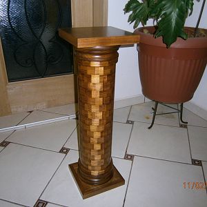 Column segmented wood 34 "tall and 9" in diameter made &#8203