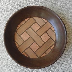 Basket-weave plate