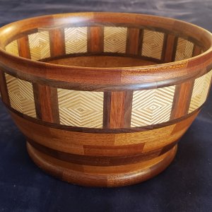 10.5" Segmented Bowl