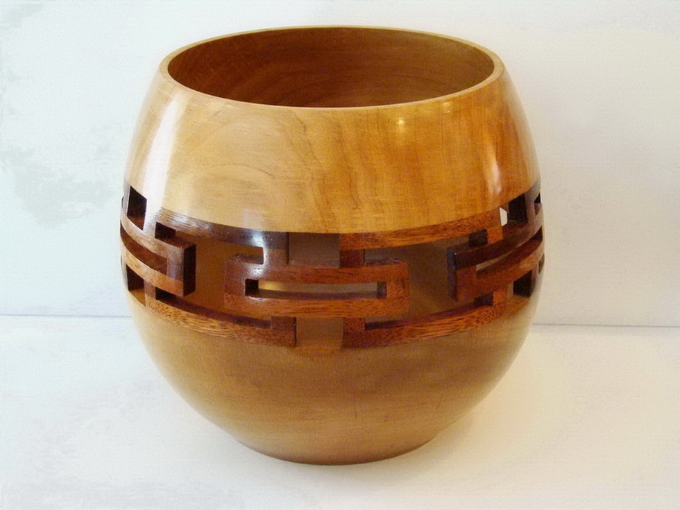 Patterned Open Segmented Bowl
