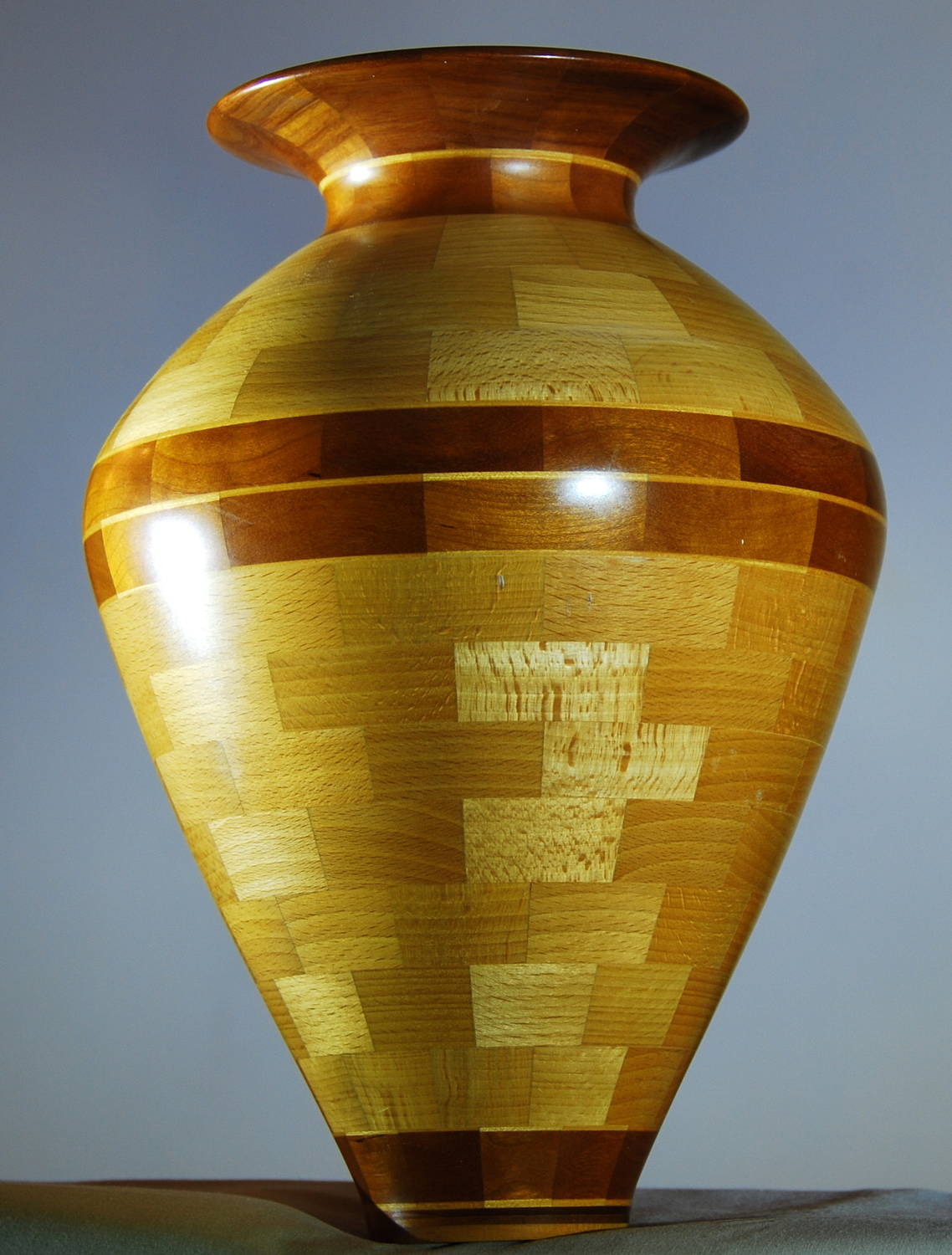 Egyptian vase 02